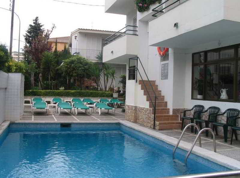 Magnolia Guest house 2*