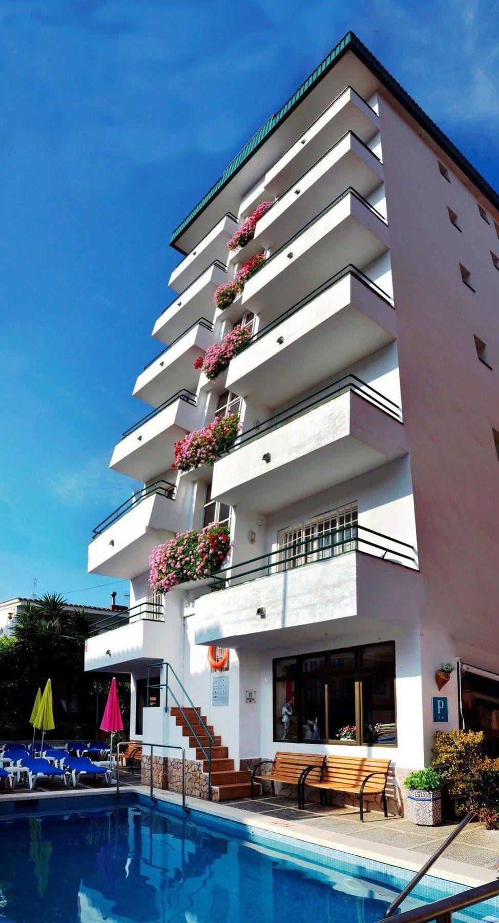Magnolia Guest house 2*