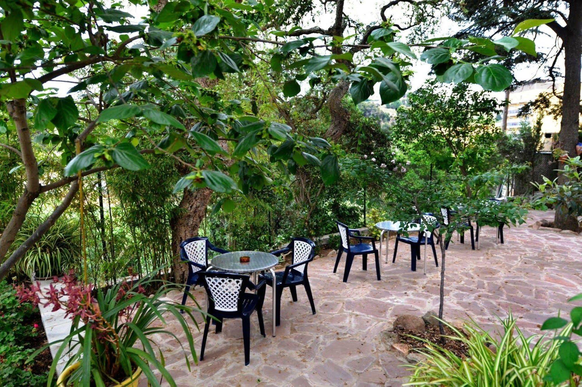 Magnolia Guest house 2*